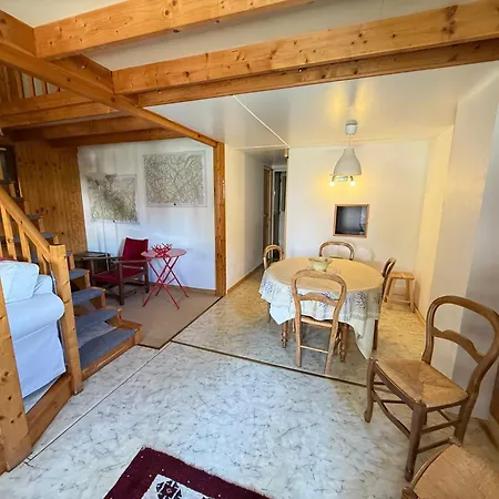 Les De * Barcelonnette